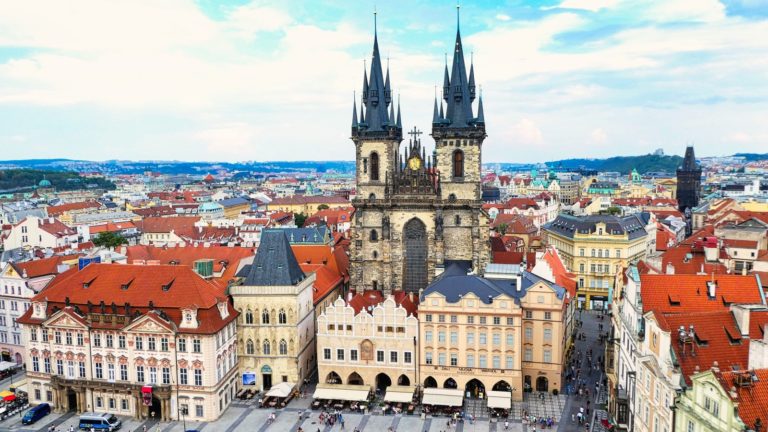 Spotlight On Prague - An Amazing 1-day Prague Itinerary To See The Best